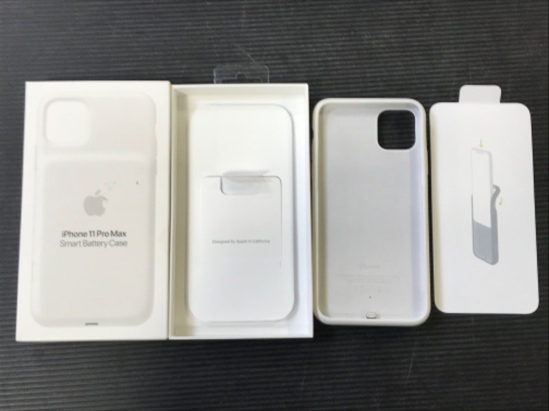 Photo 4 of Apple iPhone 11 Pro Max Smart Battery Case with Wireless Charging - White