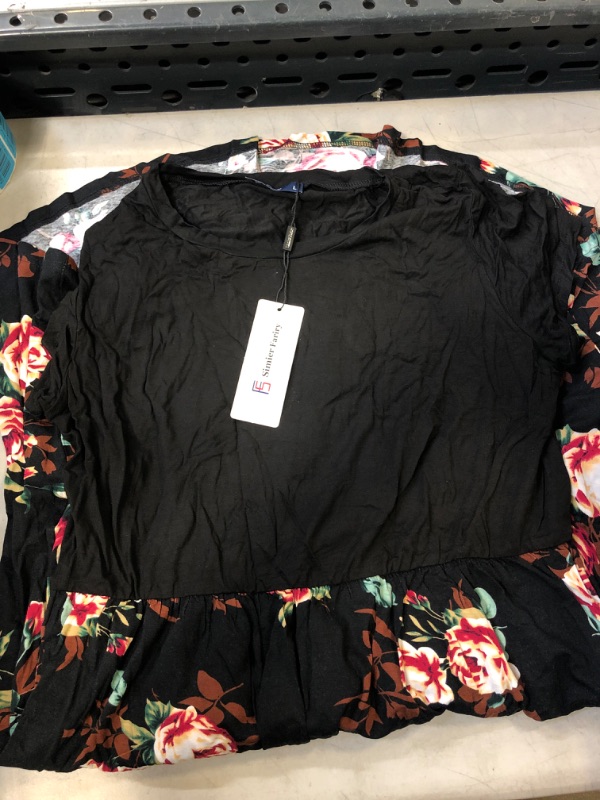 Photo 1 of BLACK/ROSES PRINT T-SHIRT DRESS - LRG