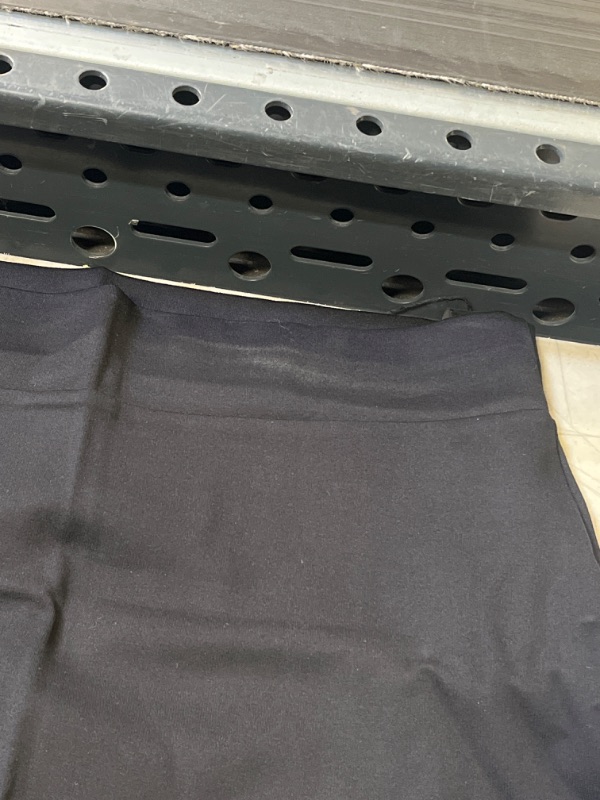 Photo 2 of WOMENS BLACK LARGE PENCIL SKIRT - DAMAGE : SHOWN IN LIVE PICTURE