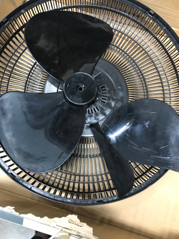 Photo 2 of ***SEE NOTES*****
BLACK+DECKER 16 Inches Stand Fan with Remote Black 16"
