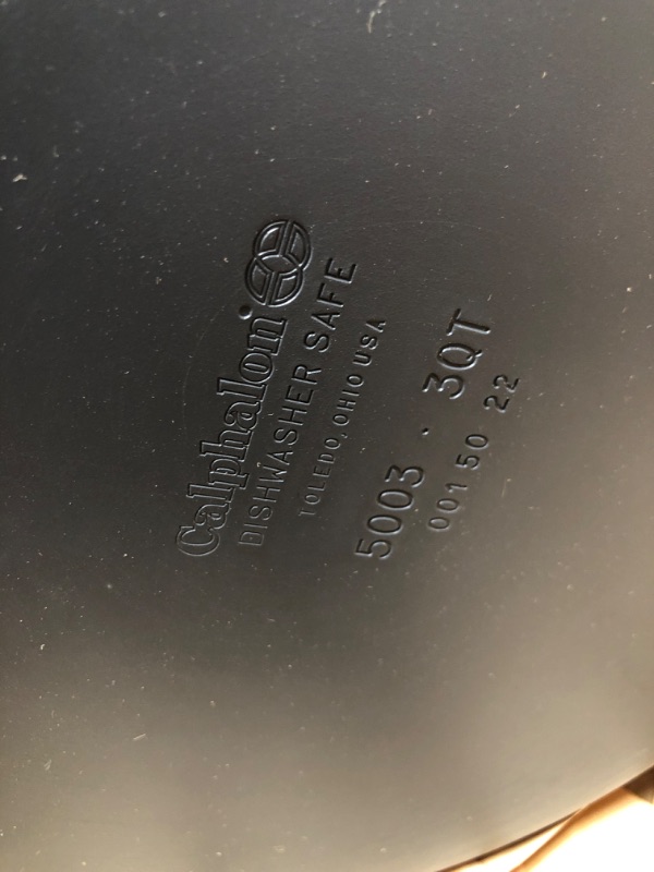Photo 1 of Calphalon Contemporary Nonstick 3-Quart Saute with Glass Lid * SEE NOTES