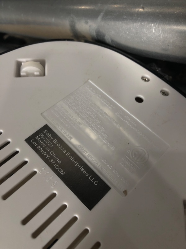 Photo 1 of Nonfunctional-Baby Brezza Formula Pro Advanced Formula Dispenser Machine - Automatically Mix a Warm Formula Bottle Instantly - Easily Make Bottle with Automatic Powder Blending