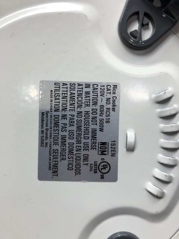 Photo 4 of *** TESTED DOES NOT POWER ONBLACK+DECKER 16-Cup Cooked/8-Cup Uncooked Rice Cooker and Food Steamer, White 16-cup rice cooker