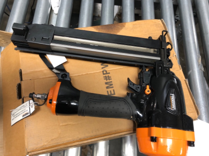 Photo 8 of *** USED IN GOOD CONDITON *** *** UNABLE TO TEST FUNCTION *** Freeman PWC50 Pneumatic 16 Gauge 1" Wide Crown Stapler for Senco P Type Staples