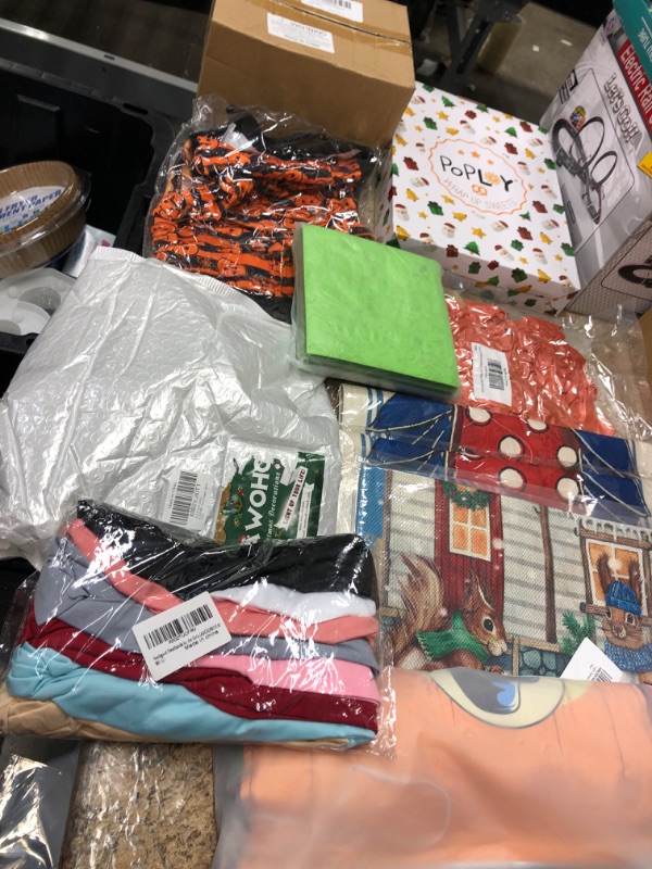 Photo 1 of *BUNDLE OF ASSORTED HOILDAY/PARTY SUPPLIES/DECORATATIONS- 11 
