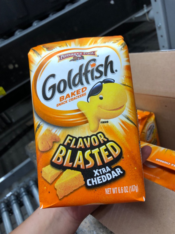 Photo 3 of **EXPIRES 03/19/2023** Goldfish Flavor Blasted Xtra Cheddar Cheese Crackers, Baked Snack Crackers, 6.6 oz Bag (Pack of 6)
