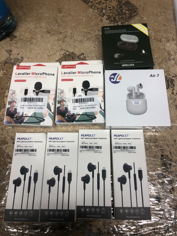 Photo 1 of 8 ITEMS HEADPHONES/MICROPHONES BUNDLE