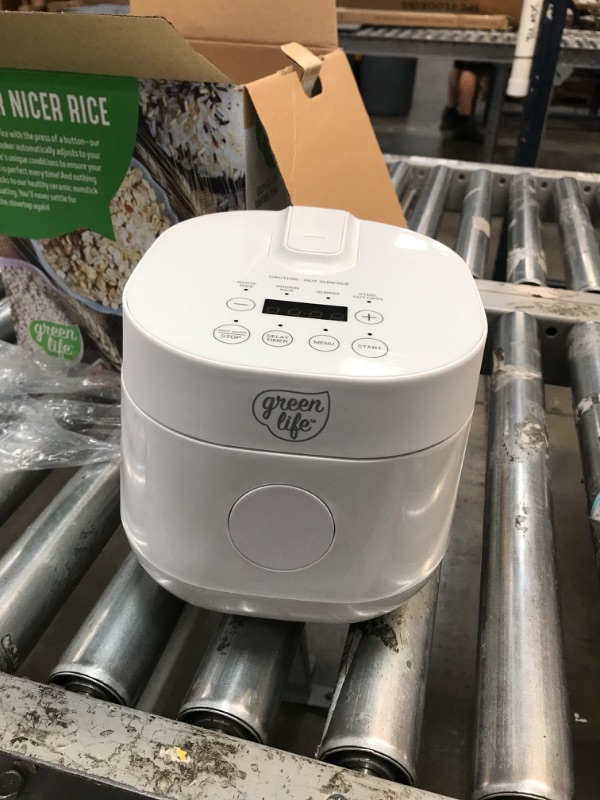 Photo 2 of **USED**
GreenLife Healthy Ceramic Nonstick 4-Cup Rice Oats and Grains Cooker, PFAS-Free, Dishwasher Safe Parts, White White Cooker