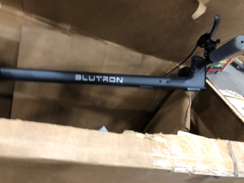 Photo 4 of (PARTS ONLY)Blutron One S40 Electric Scooter, 700W Peak Power Motor, Impressive 25 Mile Range, 20 Mph, Dual Brakes & Suspension, 10'' Pneumatic Tires, Cruise Control, Foldable and Fast Charging Scooter