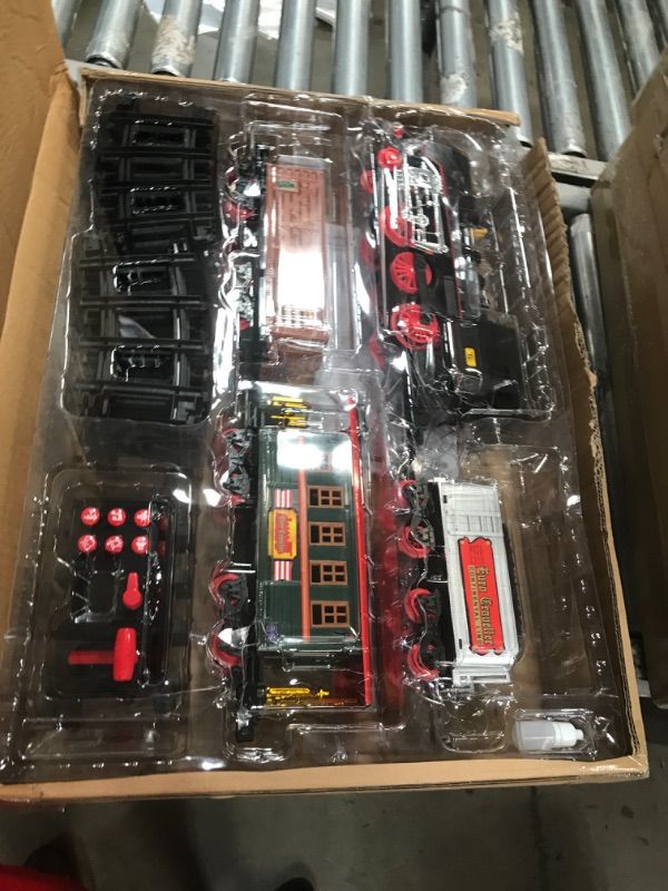 Photo 2 of Amazon Basics Remote Control Battery Operated Hobby Train 4-Car Set with Light and Sounds - 2.4GHz