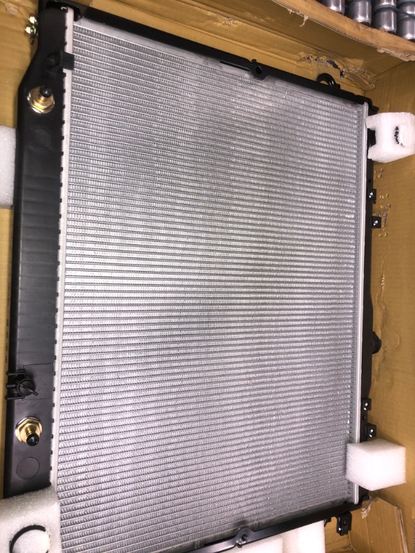 Photo 1 of Denso 221-3152 Radiator