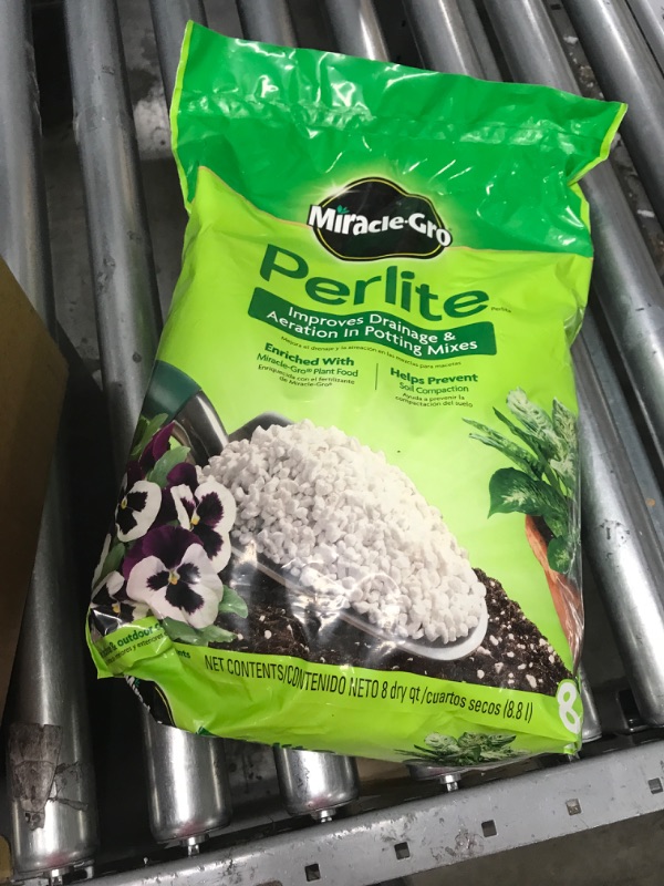 Photo 2 of **FACTORY SEALED**   Miracle-Gro Perlite, 8 qt. 1 Pack