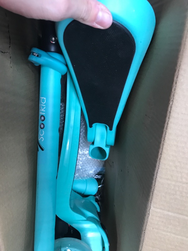 Photo 3 of 3 Wheeled Scooter for Kids - Stand & Cruise Child/Toddlers Toy Folding Kick Scooters w/Adjustable Height, Anti-Slip Deck, Flashing Wheel Lights, for Boys/Girls 2-12 Year Old - Hurtle HURFS56 Teal