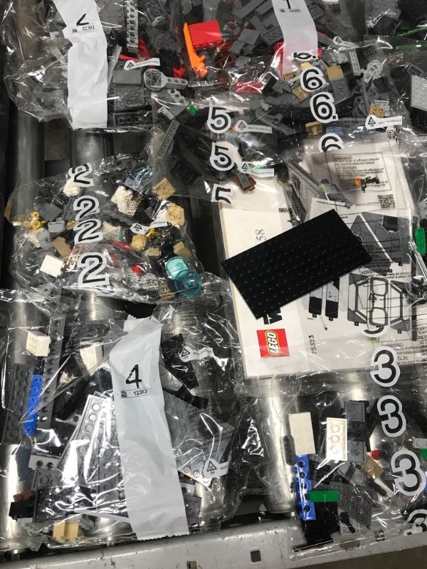 Photo 5 of **ALL BAGS SEALED**   LEGO Star Wars The Justifier 75323 Building Toy Set for Kids, Boys, and Girls Ages 9+ (1,022 Pieces) Standard Packaging