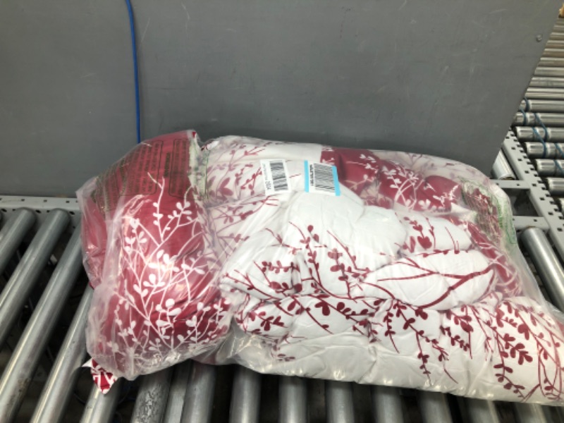 Photo 1 of Spirit Linen Beauiful and Cozy Comforter Set Bedding Collection Baby Soft Texture Plush Bed Blanket Comforters (Burgundy, King) King Burgundy