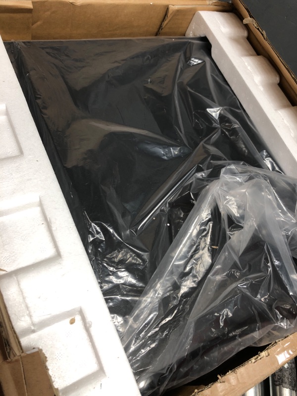 Photo 1 of Cooler Master Silencio S400 mATX Tower W/Sound-Dampening Material, Sound-Dampened Steel Side Panel, Reversible Front Panel, SD Card Reader, and 2X 120mm PWM Silencio FP Fans Silencio S400 Micro-ATX Tower Case