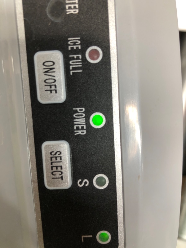 Photo 5 of **USED**
FRIGIDAIRE EFIC189-Silver Compact Ice Maker, 26 lb per Day, Silver (Packaging May Vary) Silver Ice Maker