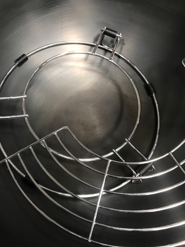 Photo 1 of ***FOR PARTS ONLY***NUWAVE MOSAIC Induction Wok with 14-inch carbon steel wok with tempered glass lid; precision temperature control from 100F to 575F, Wattage control (600W, 900W & 1500W)