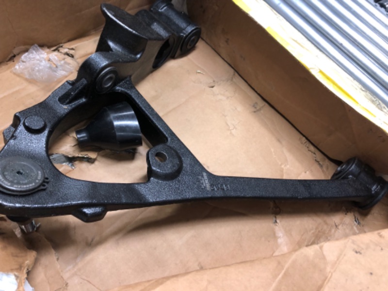 Photo 1 of MOOG CK620380 Control Arm and Ball Joint Assembly