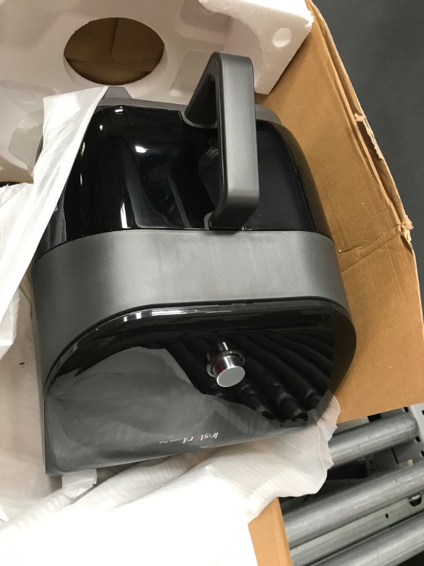 Photo 2 of **PARTS ONLY**
Instant Vortex Plus 6-Quart Air Fryer Oven, From the Makers of Instant Pot