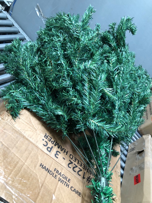 Photo 3 of *MISSING HARDWARE** 6FT GREEN CHRISTMAS TREE 