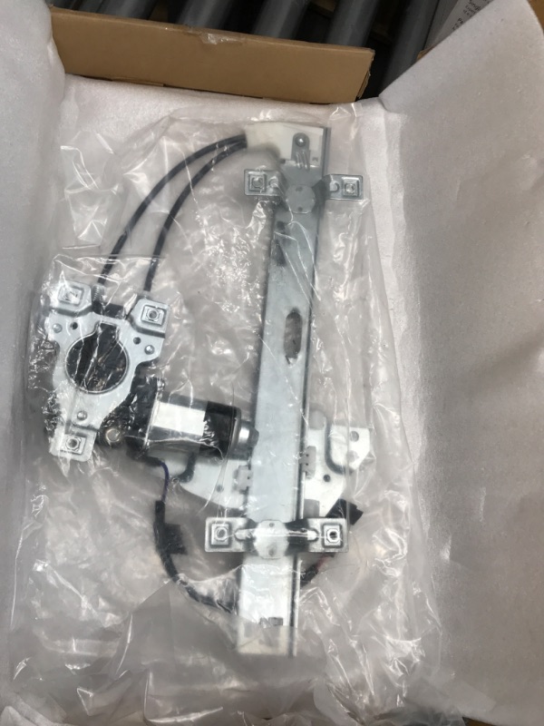 Photo 2 of Rear Right Passenger Side Power Window Regulator with Motor for Buick Century Regal Oldsmobile Intrigue Rear Passenger Side