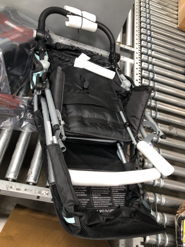 Photo 1 of Baby Trend EZ Ride 35 Travel System, Doodle Dots
