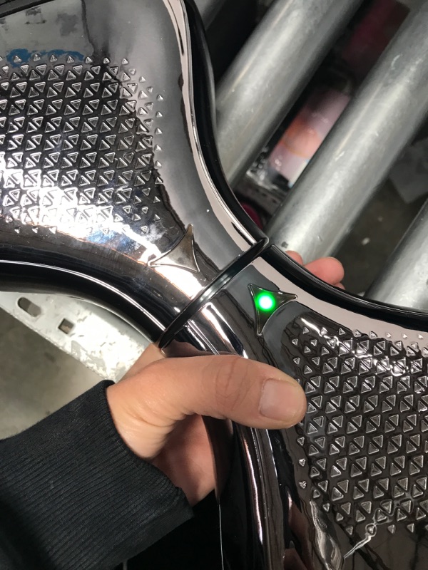 Photo 6 of *PARTS ONLY**
Hover-1 Helix Electric Hoverboard | 7MPH Top Speed, 4 Mile Range, 6HR Full-Charge, Built-in Bluetooth Speaker, Rider Modes: Beginner to Expert Helix Gun Metal