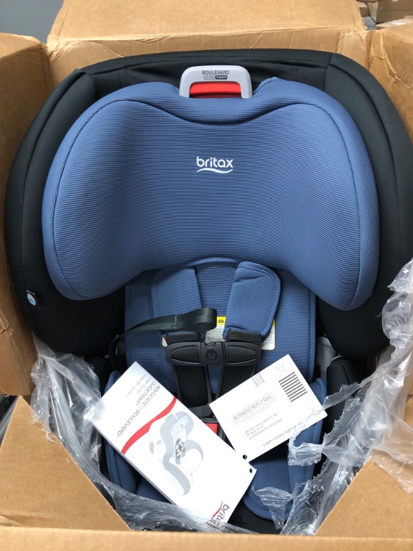 Photo 3 of Britax Grow with You ClickTight+ Harness-to-Booster, Blue Ombre SafeWash
