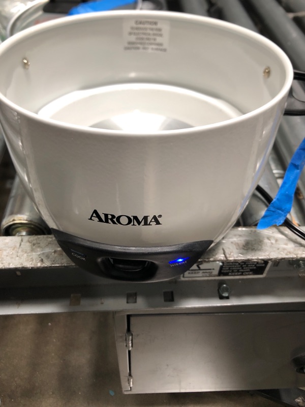 Photo 3 of Aroma Housewares 6-Cup (Cooked) (3-Cup Uncooked) Pot Style Rice Cooker and Food Steamer ), White
