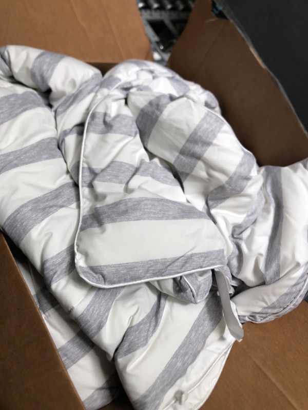 Photo 2 of  Comforter Duvet Insert Queen Grey/White Down Alternative All Season Microfiber-Queen Size - Box Stitched