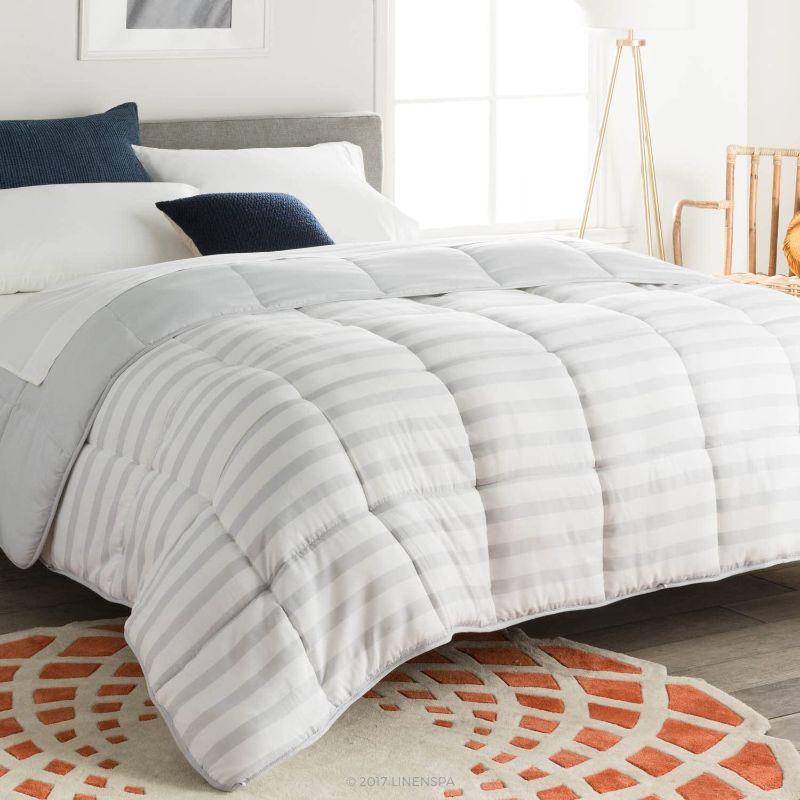 Photo 1 of  Comforter Duvet Insert Queen Grey/White Down Alternative All Season Microfiber-Queen Size - Box Stitched