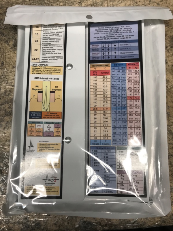 Photo 1 of Nursing Clipboard Foldable, Nurse Clipboard 3 Layers, Nurse Clipboard Foldable with Quick Access Medical References, Trifold Nursing Clipboard for Nurses, Doctors (White)