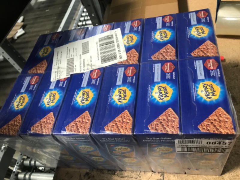 Photo 1 of **EXPIRES MAY22/2023**Nabisco, Honey Maid, Graham Crackers, Cinnamon, 14.4oz Box (Pack of 3) Cinnamon 14.4 Ounce (Pack of 3)S