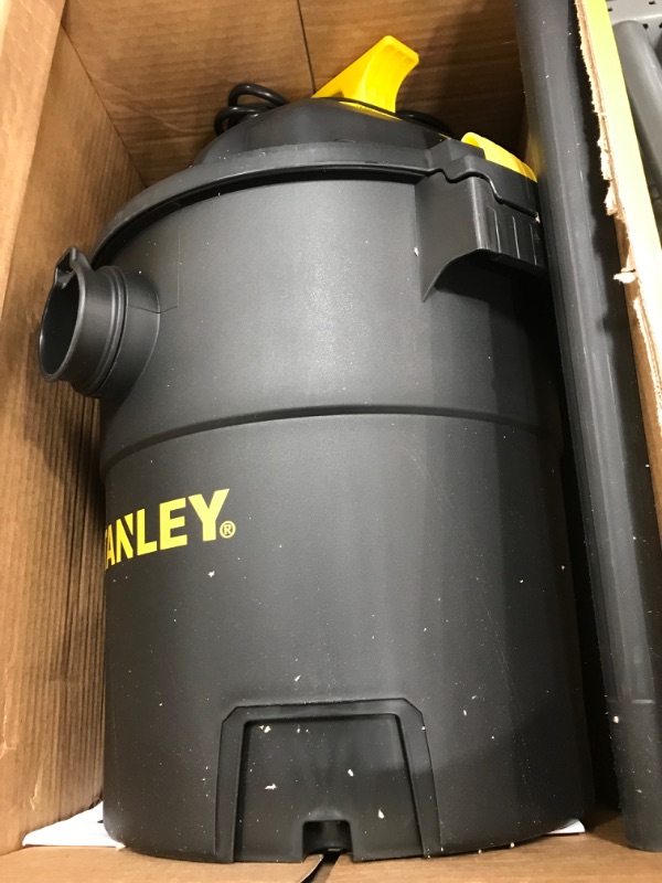 Photo 5 of ***NOT FUNCTIONAL/SOLD FOR PARTS***
Stanley - SL18116P Wet/Dry Vacuum, 6 Gallon, 4 Horsepower Black Black, Yellow 6 Gallon, 4.0 HP AC Wet/Dry Vacuum