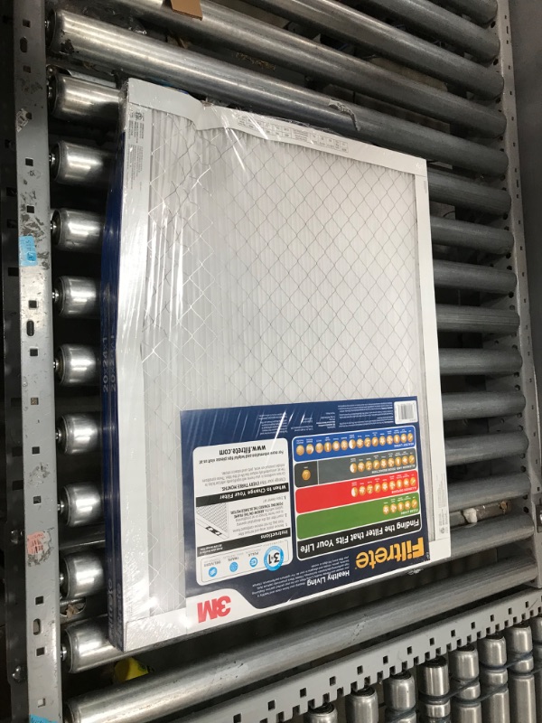 Photo 2 of **damaged corner**
Filtrete 20x24x1 Furnace Air Filter MPR 1900 MERV 13, Healthy Living Ultimate Allergen, 2-Pack (exact dimensions 19.81 x 23.81 x 0.78) 2-Pack 20x24x1