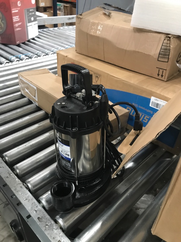 Photo 2 of *DAMAGED*
DEKOPRO 1HP Sump Pump, 5400GPH Submersible Cast Iron and Stainless Steel Sump Pump with Integrated Vertical Float Switch