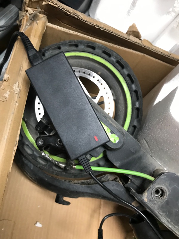 Photo 4 of ***PARTS ONLY***DAMAGED***
Isinwheel Electric Scooter 17/22 Miles Long Range and 19/21 MPH Portable Folding Commuting Scooter for Adults, Dual Suspension & Brakes, App and Scooter...
Style:S9 PRO