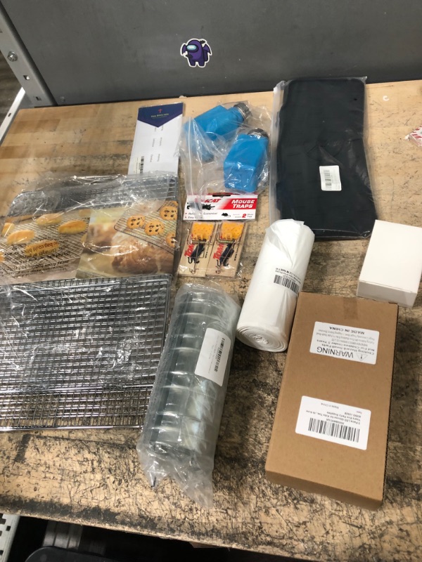 Photo 1 of 8 pcs assorted household items