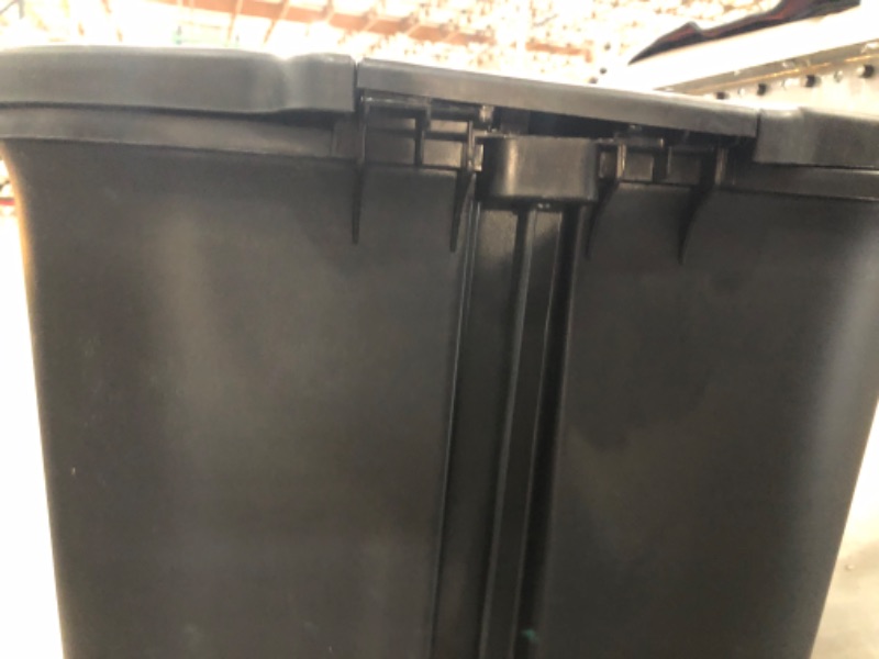 Photo 3 of **USED/MINOR DAMAGE**   Glad 20 Gallon / 75 Liter Extra Capacity Plastic Step Trash Can with CloroxTM Odor Protection | Fits Kitchen Pro 20 Gallon Trash Bags Black 20 Gallon