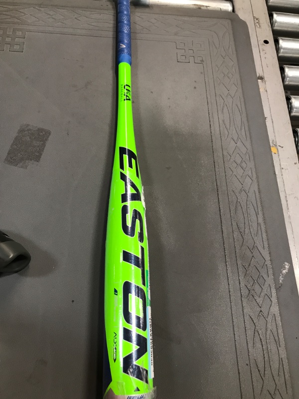 Photo 2 of 
Easton TYPHOON USA Baseball Bat | -12 | 1 Pc. Aluminum | 2 1/4 Barrel
Style:Green / Blue
Configuration:30" / 18oz