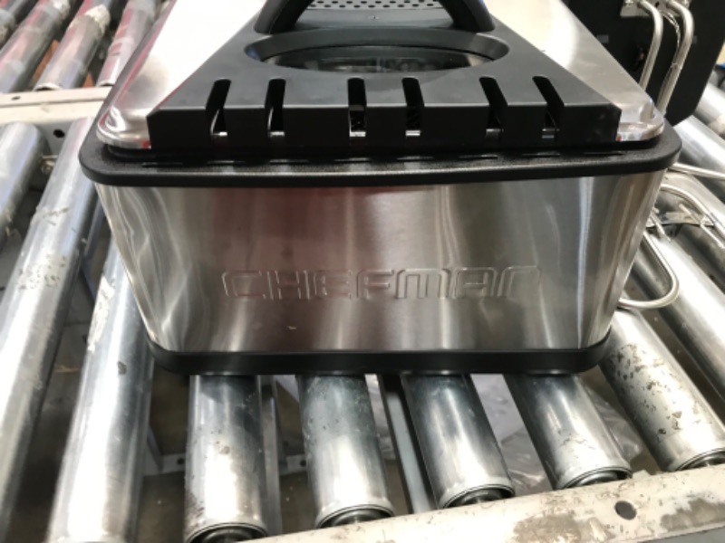 Photo 1 of Chefman 4.5 Liter Deep Fryer w/Basket Strainer, XL Jumbo Size, Adjustable Temperature & Timer, Perfect for Fried Chicken, Shrimp, French Fries, Chips & More, Removable Oil-Container, Stainless Steel
*******NONE FUNCTIONAL****** NEEDS REPAIR
