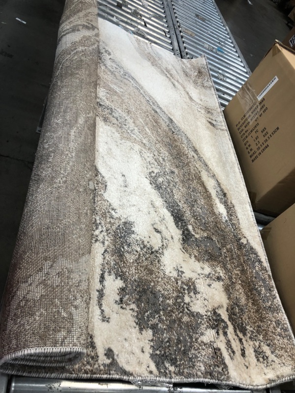 Photo 3 of **USED**
LUXE WEAVERS Rug –Grey / 5’ x 7’ 