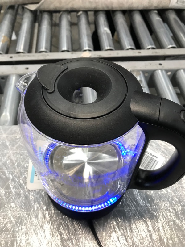 Photo 4 of **MINOR DAMAGE**Chefman 1.7 Liter Electric Kettle With Easy Fill Lid, Cordless With Removable Lid And 360 Swivel Base, LED Indicator Lights Glass Electric Kettle ?w/ Easy-Fill Lid
**DAMAGED PIECE ON LID**