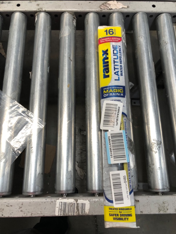 Photo 1 of BUNDLE, Rain-X 5079276-2 Latitude 2-In-1 Water Repellent Wiper Blades, 19 Inch Windshield Wipers (Pack Of 1), Automotive Replacement Windshield Wiper Blades With Patented Rain-X Water Repellency Formula 19" Single

AND Rain-X 5079274-2 Latitude 2-In-1 Wat