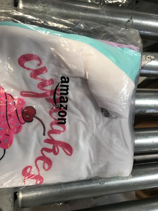 Photo 1 of Amazon Essentials Girls and Toddlers' Short-Sleeve T-Shirt Tops (Previously Spotted Zebra), 4T