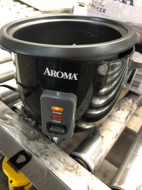 Photo 2 of **USED**  Aroma Housewares ARC-363-1NGB 3 Uncooked/6 Cups Cooked Rice Cooker, Steamer, Multicooker, 2-6 cups, Black Black Steamer