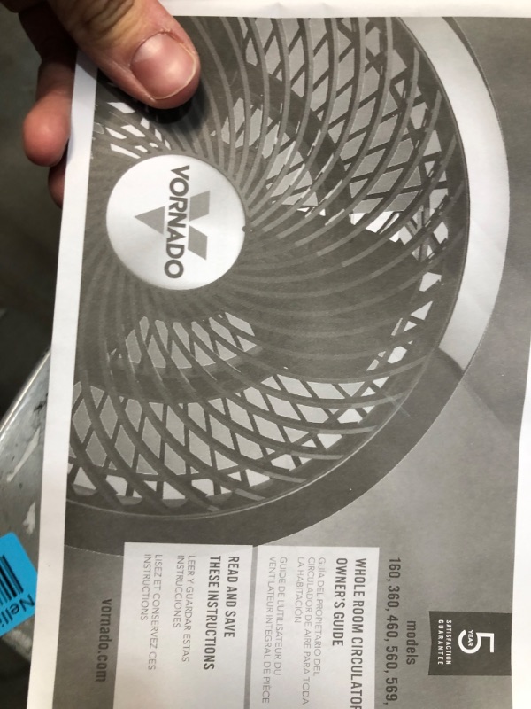 Photo 3 of **USED**  Vornado 460 Small Whole Room Air Circulator Fan with 3 Speeds, 460-Small, Black Black 460 - Small Fan