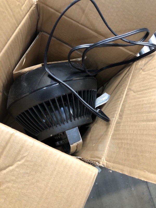 Photo 2 of **USED**  Vornado 460 Small Whole Room Air Circulator Fan with 3 Speeds, 460-Small, Black Black 460 - Small Fan