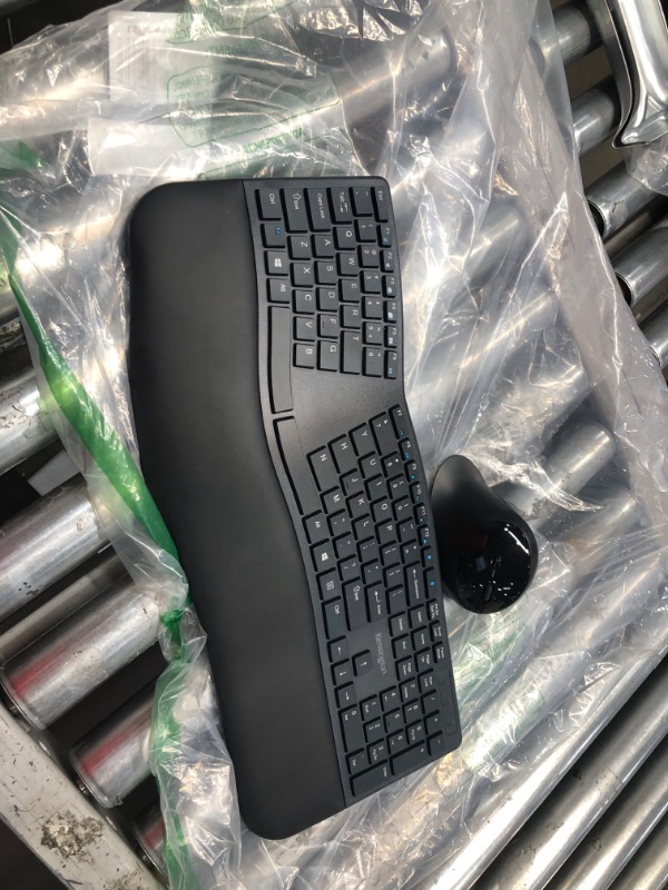 Photo 2 of Kensington Pro Fit Ergonomic Wireless Keyboard and Mouse - Black (K75406US)
